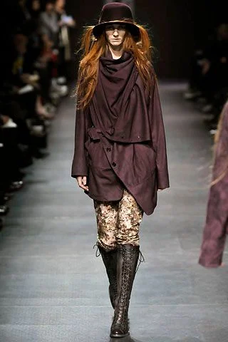 Look 10